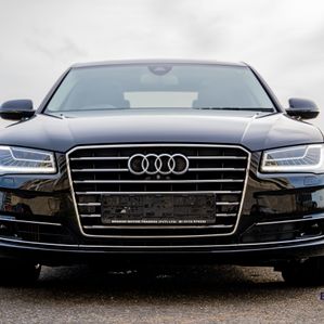 Audi A8 FACELIFT LONG WHEEL 2014 - Image 3