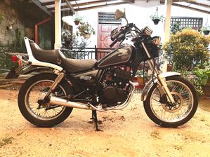 Honda CB 125 2001