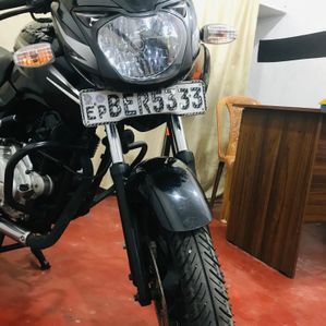 Bajaj Pulsar 150 2017 - Image 3
