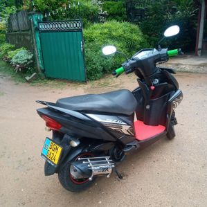 Yamaha Lanza 230 2018 - Image 3
