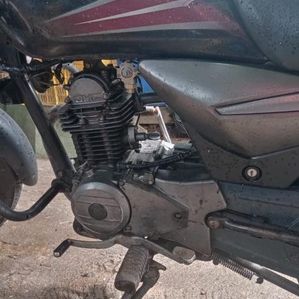 Bajaj Platina 2011 - Image 2