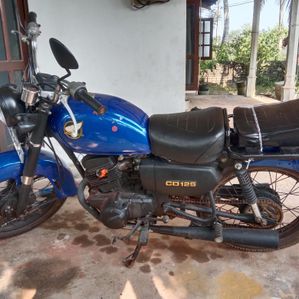 Honda CD 125 Twin 1996 - Image 3