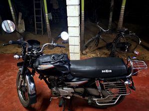 Bajaj Boxer 2005