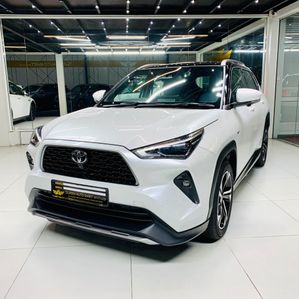 Toyota Yaris CROSS HEV PREMIUM 2025 - Image 3