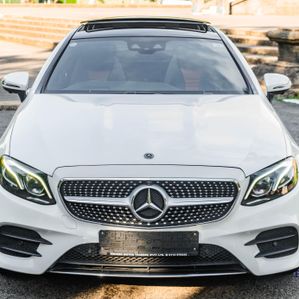 Mercedes Benz E300 AMG COUPE 2017 - Image 3