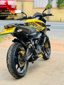 Bajaj Pulsar NS200 2021