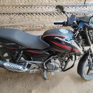Bajaj Pulsar 150 2011 - Image 2