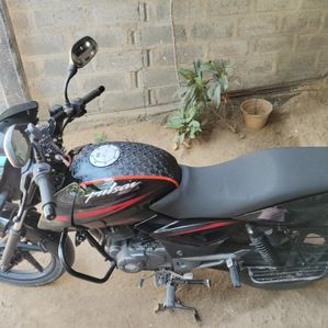 Bajaj Pulsar 150 2011 - Image 3