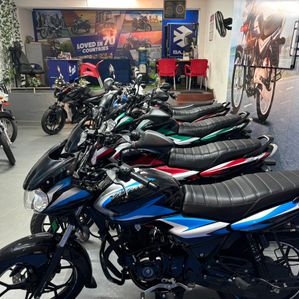 Bajaj Discover 125 Brand new 2025 - Image 3