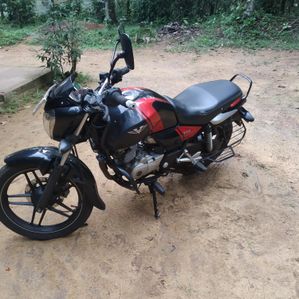 Bajaj V15 2016 - Image 3