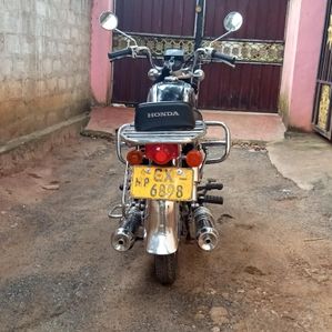 Honda CD 125 1999 - Image 2