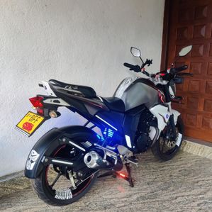 Yamaha FZ S 2017 - Image 3