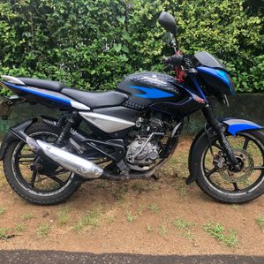 Bajaj Pulsar 135 Black 2011 - Image 2