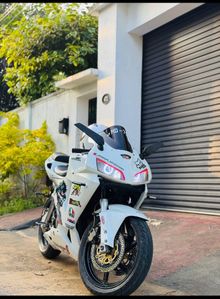 Honda CBR250R 2001