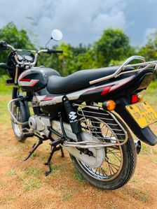 Bajaj CT100 2012
