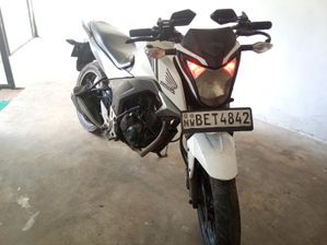 Honda CB Hornet 160 2016