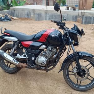 Bajaj V15 2016 - Image 2
