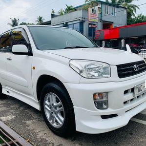Toyota RAV4 2002 - Image 2