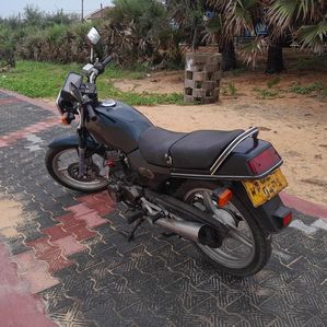 Honda CB 125 1999 - Image 2