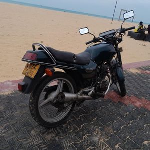 Honda CB 125 1999 - Image 3