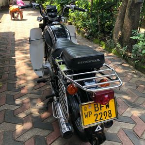 Honda CD 125 Benly 2015 - Image 2