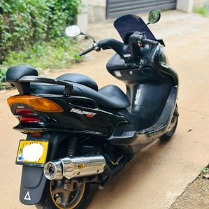 Yamaha Majesty 2012 - Image 3