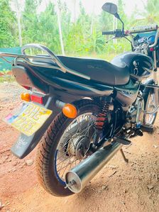 Bajaj Boxer 2018
