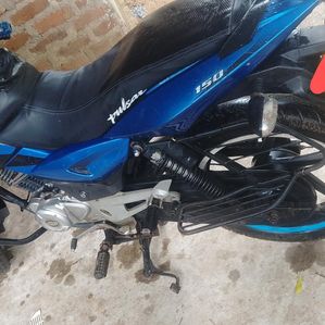Bajaj Pulsar 150 2015 - Image 3