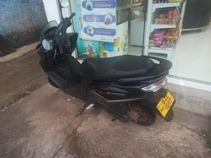 Suzuki Burgman 2019