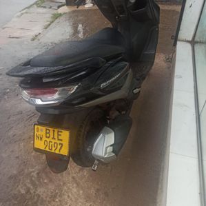 Suzuki Burgman 2019 - Image 3