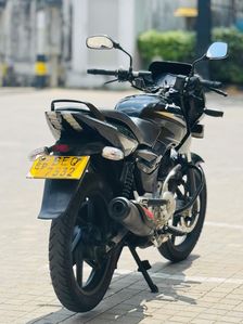 Bajaj Pulsar 150 2017