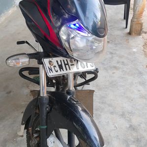 Bajaj Discover 2011 - Image 3