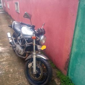 Honda VTR 250 2016 - Image 3