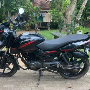 Bajaj Pulsar 150 2017 - Image 3