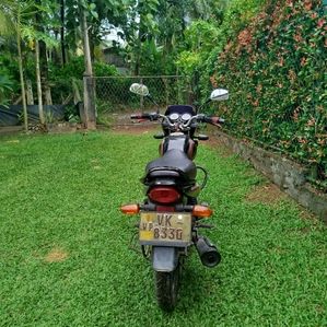 Bajaj Platina 2009 - Image 3
