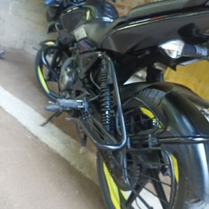 Bajaj Pulsar 135 2012 - Image 2