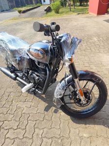 Royal Enfield Bullet 2024