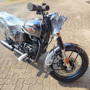 Royal Enfield Bullet 2024 - Image 2
