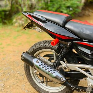 Bajaj Pulsar 180 2011 - Image 3
