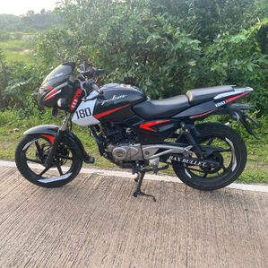 Bajaj Pulsar 180 2014 - Image 3