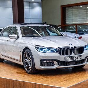 BMW 740Le M-Sport LWB 2018 - Image 2