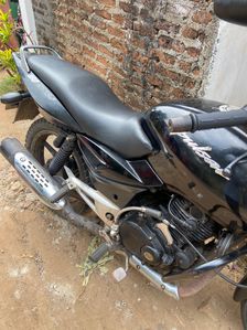 Bajaj Pulsar 180 2007