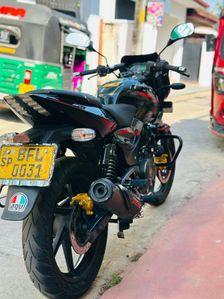 Bajaj Pulsar 180 2017