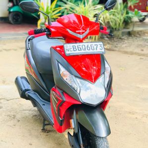 Honda Dio 2018 - Image 2