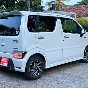 Suzuki Wagon R Stingray CUSTOM Z 2024 - Image 2