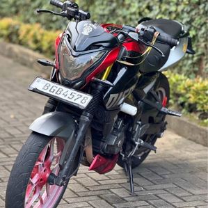 Bajaj Pulsar NS200 2017 - Image 2