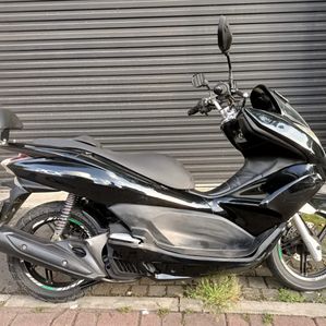 Honda PCX 125 2010 - Image 2