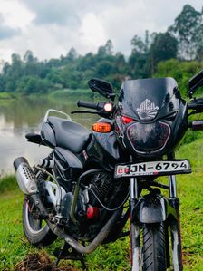 Bajaj Pulsar 180 2006