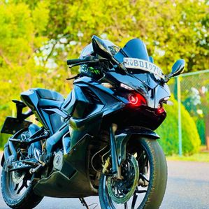 Bajaj Pulsar RS200 2016 - Image 2