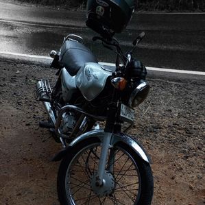 Bajaj Boxer Deluxe 2004 - Image 2